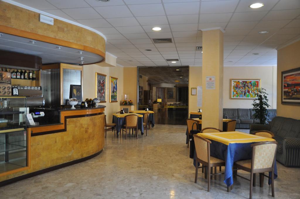 Hotel Terme Di San Vittore Genga  Exterior photo